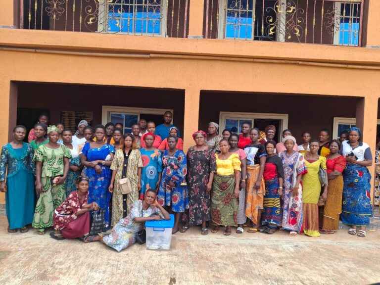 IDE DC ODENIGBO FOUNDATION EMPOWERS 37 WOMEN FROM UMUDIOKA COMMUNITY.